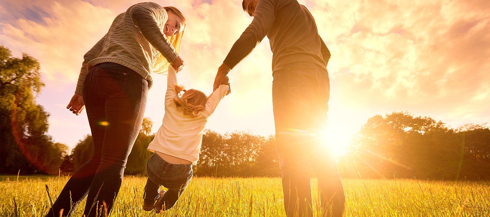 Gücümüzü enerjimizden alıyor, sürdürülebilir kaynaklara yatırım yapmanızı sağlıyoruz.